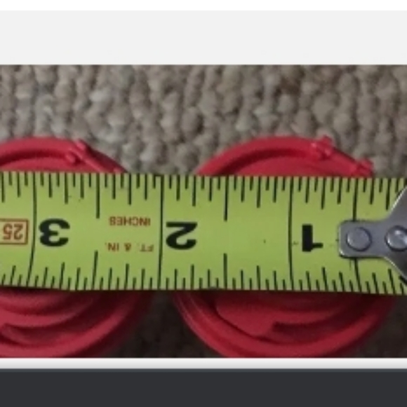 Tupperware Mini 2 oz. Midgets Salt & Pepper Shaker Travel Set Rose, Peach, Black - Picture 15 of 16